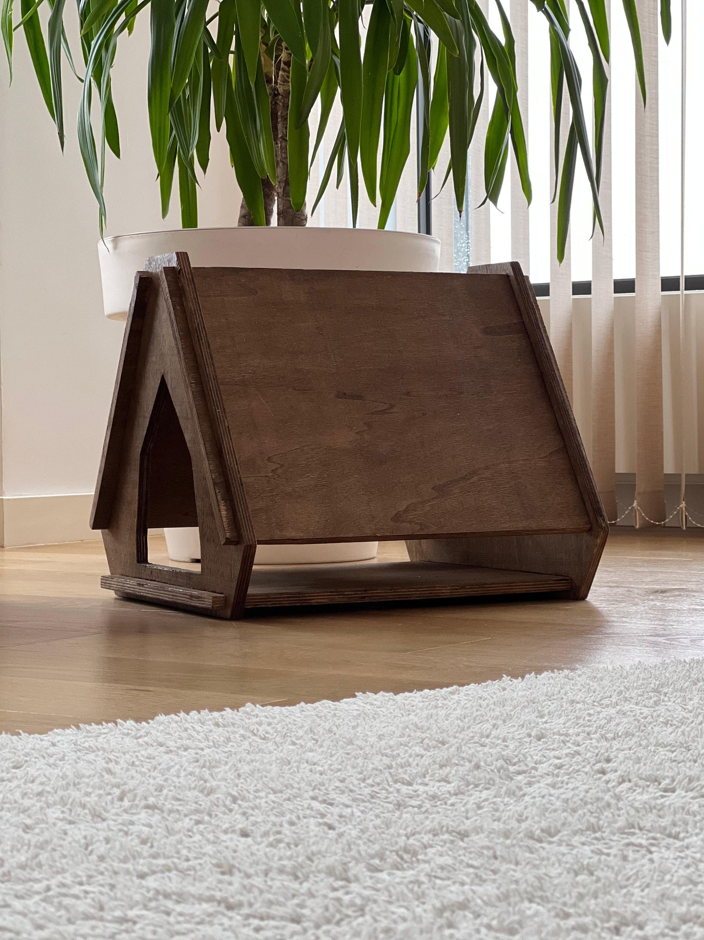 Modern Kedi Evi I
